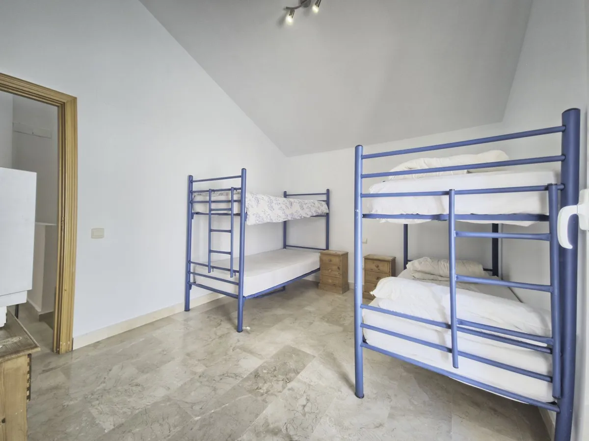 242616ae-9ff9-4e4a-bd08-32a8f3772dc6