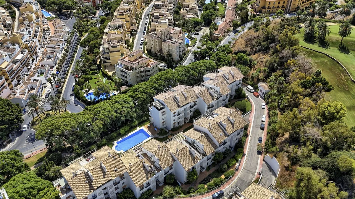 5983de80-69e5-4c5a-8ddd-40296b1c0cb6