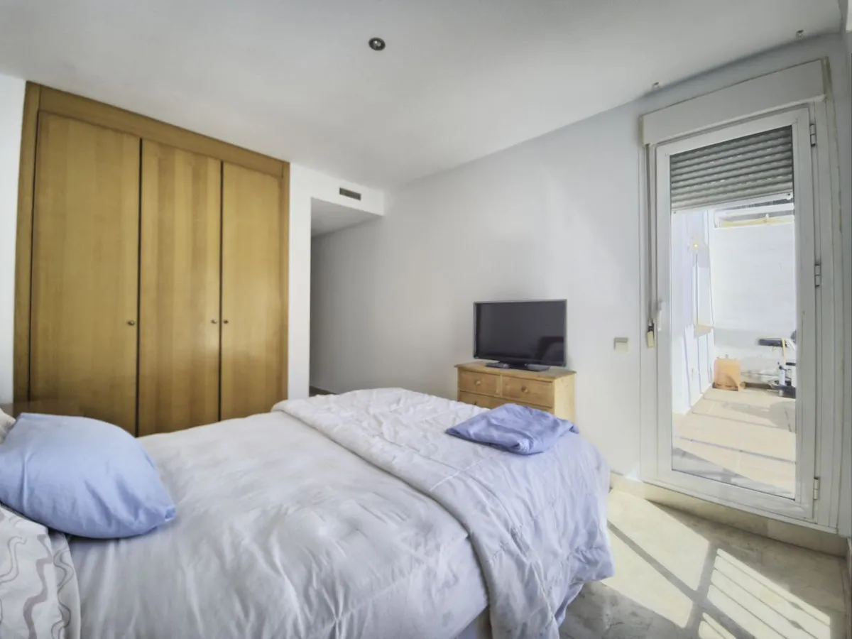 66408172-27c6-4889-a5ef-7ddb661eaf3f