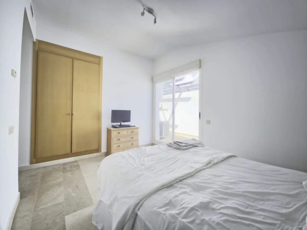 9ec65042-3418-4b3c-95df-73975a9868e0