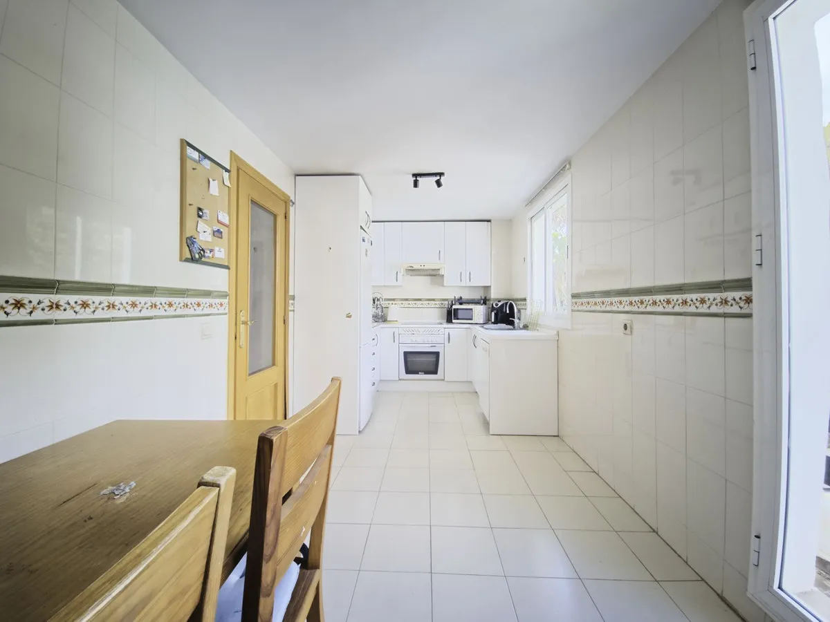 b1c3aa88-e4b5-4ab4-82f8-0859a2da2f15