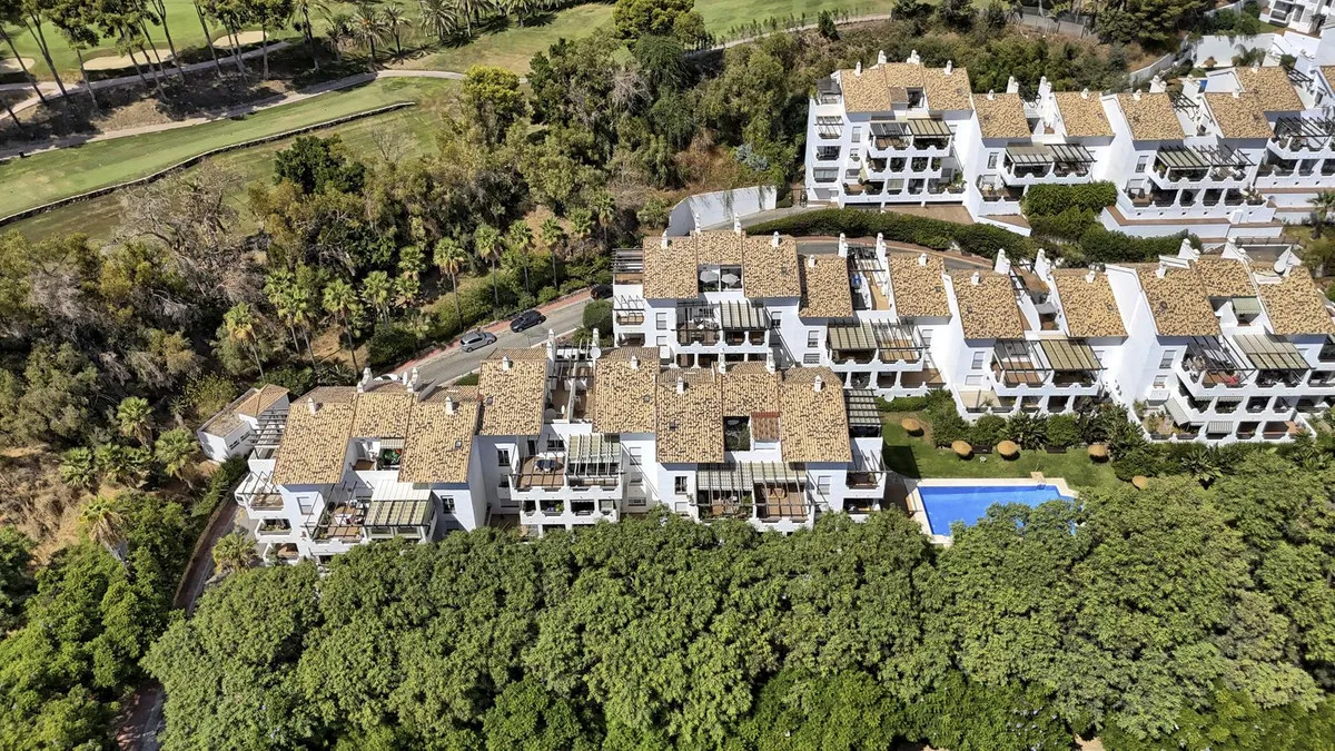 f6be8917-060d-426a-9a3e-378156e5ccad