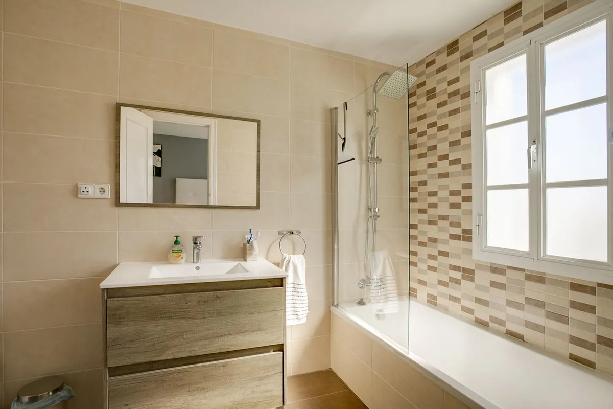 65254e38-bd1a-4100-9b92-1f77b2f74675