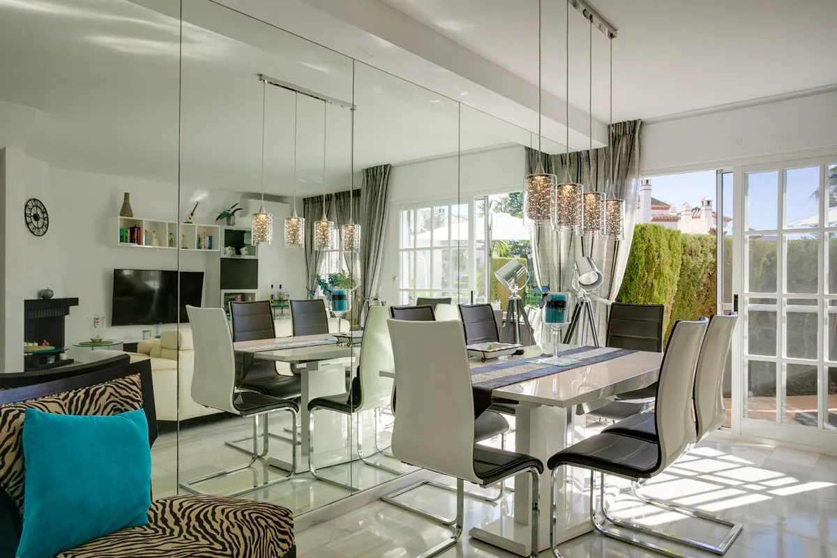 b405f8db-6e2a-4a29-9850-1677d87a60d4