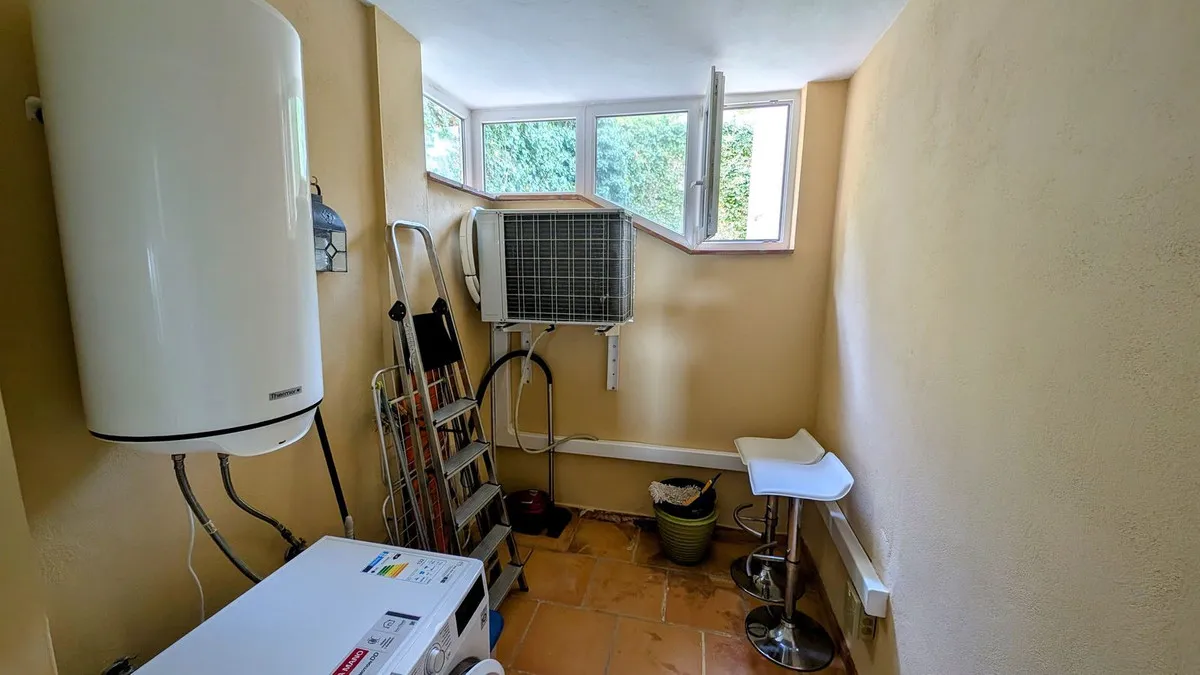 b542af06-b732-4a46-998f-63e1b7641196