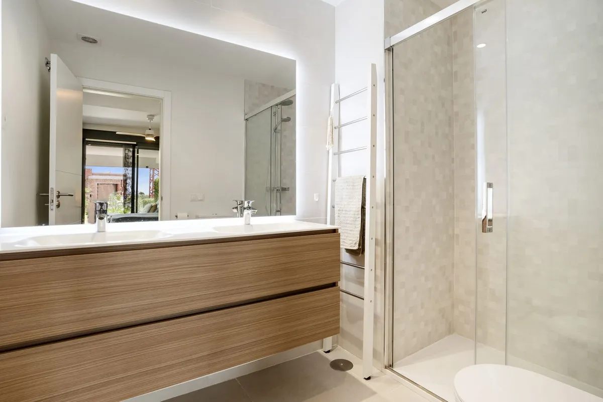 ab4acecc-025b-41e9-ae05-feadfccafb0e