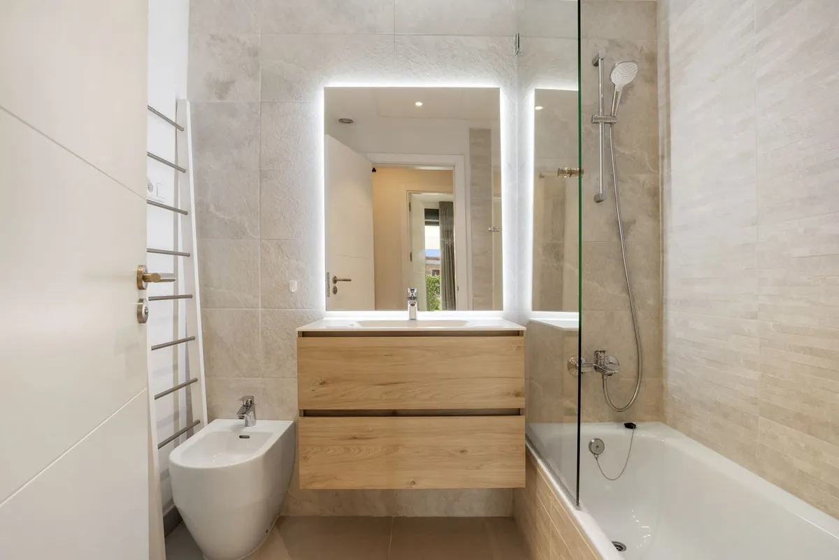 b91d84e8-48a3-4c97-98fd-bfff4586391e