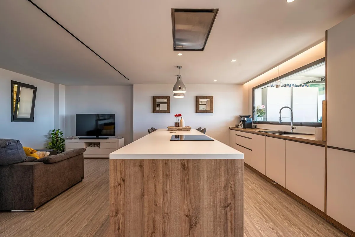 80046705-c677-4113-99f6-1743b5bc118a