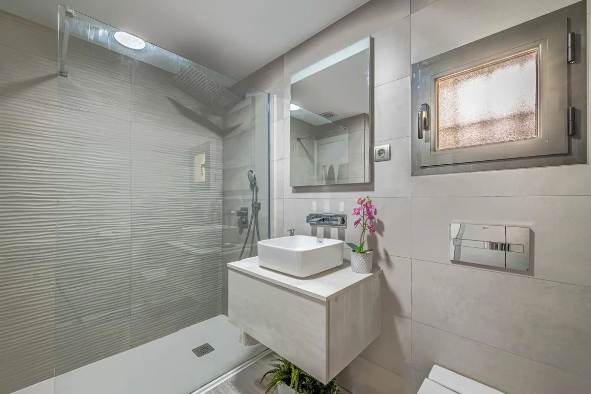 8a36f397-549f-4b9e-85e2-b22a979f1452