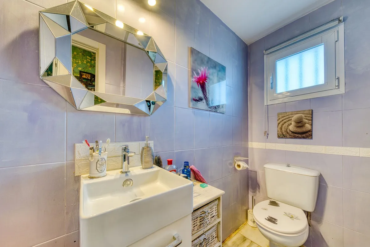 a840a4a8-5165-4af5-b8b4-8083780f2bbf