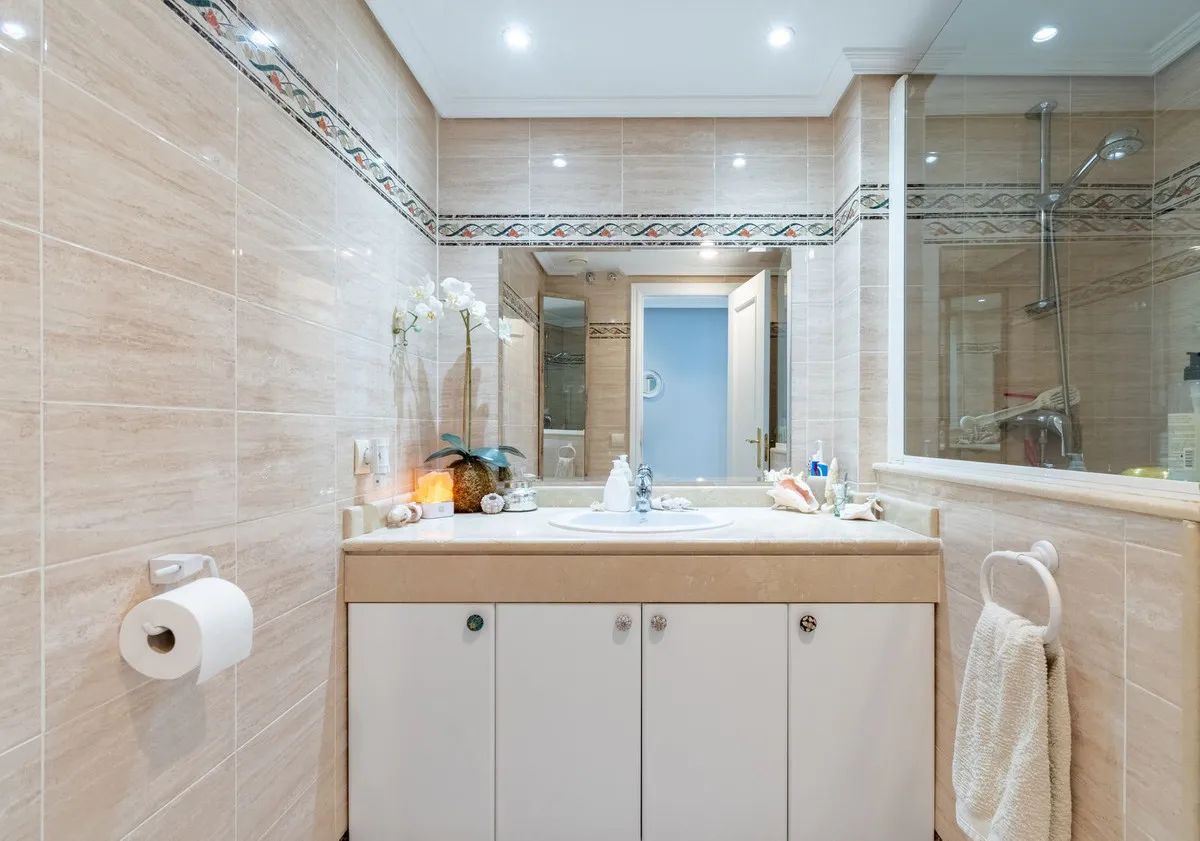 21e4a223-cba4-4994-9de6-b69e85fe484b