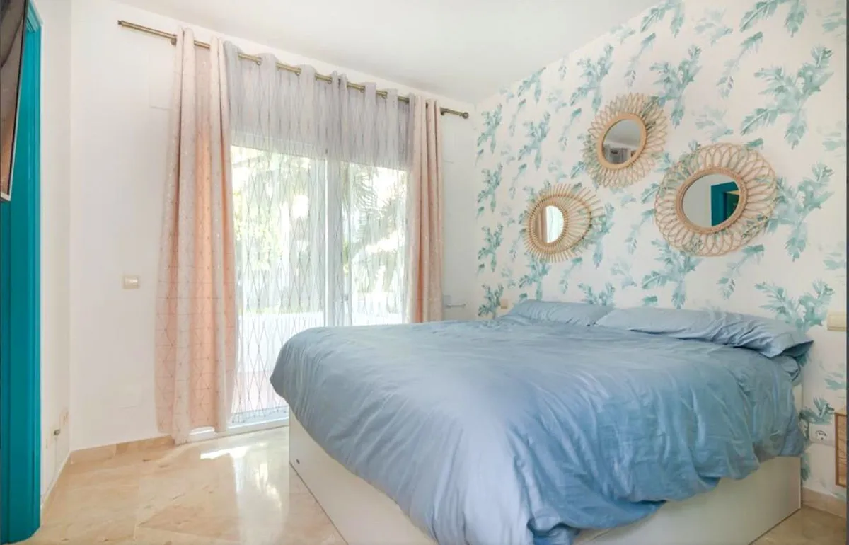 7b6c9310-ca5b-4171-8ae1-83751f45c904