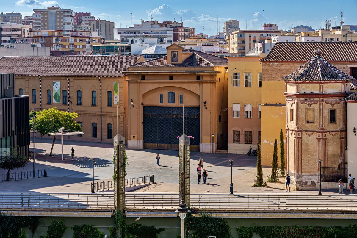 28a93302-b37c-4a82-8d1e-23fd3bed21c8