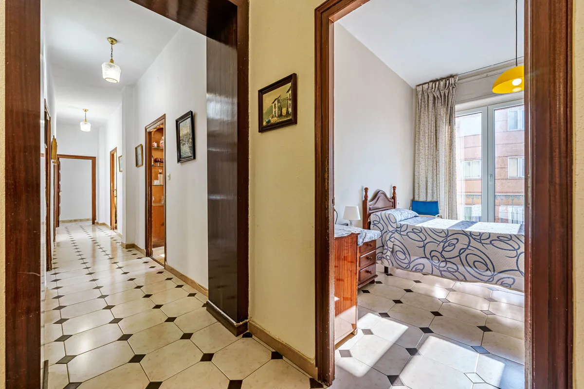 e7bb3135-dee1-410e-b517-77269ba2d4d7