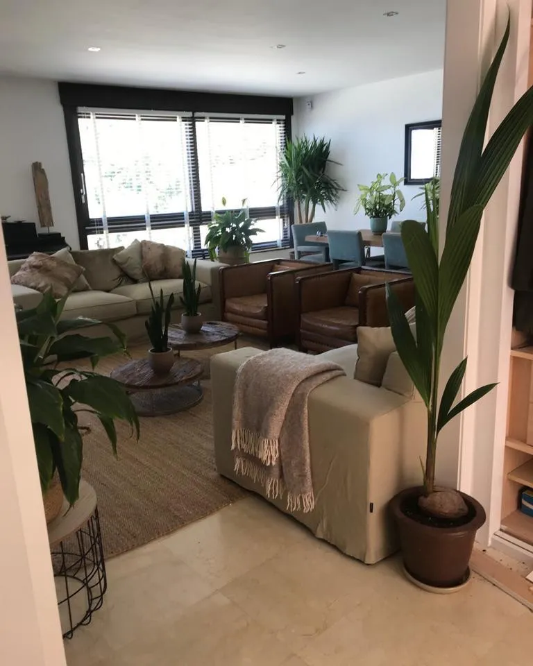 4dc91d97-ec12-45a1-bda6-f0b25080c4da