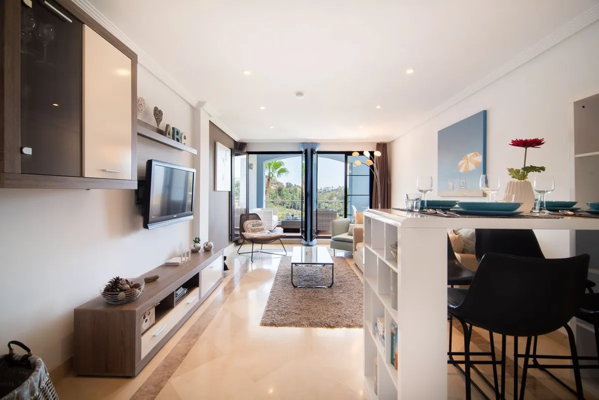 037203a2-a586-4e0c-a7ee-a871112f49e3