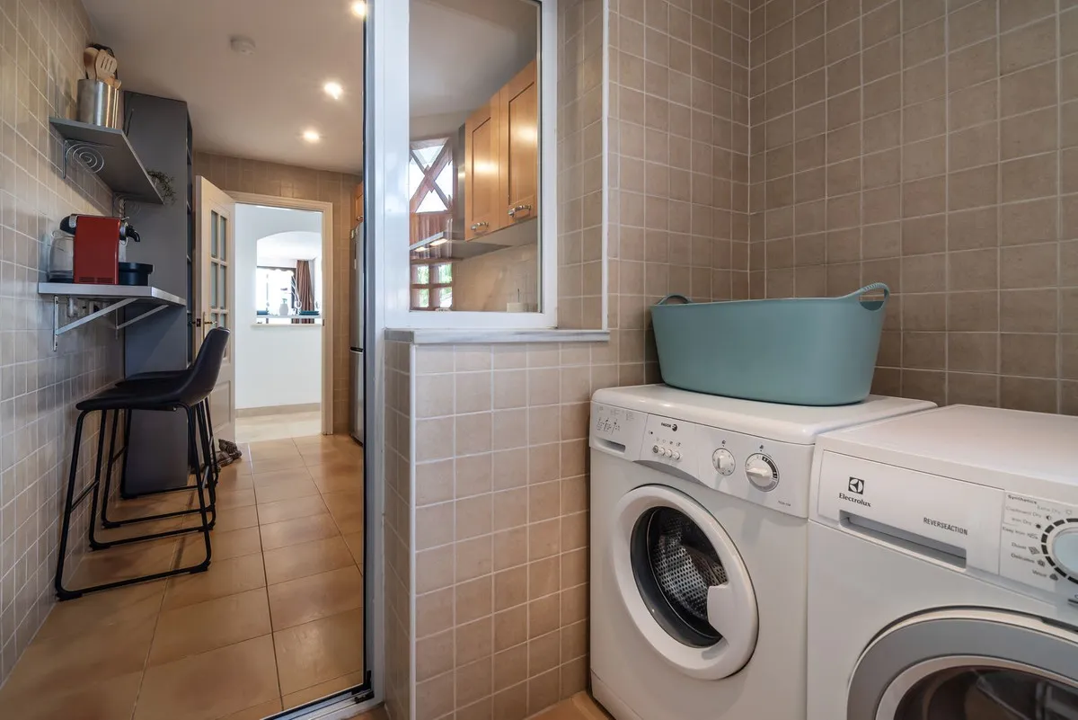 576acb4f-fd3c-4d4e-a0e7-3bed3d784e8b