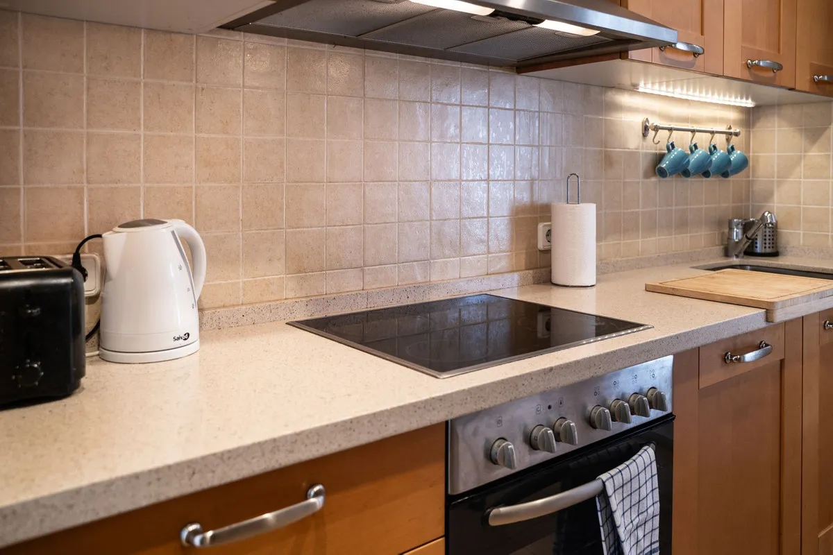 b2baa0df-b969-4011-a3b2-6189103f7030