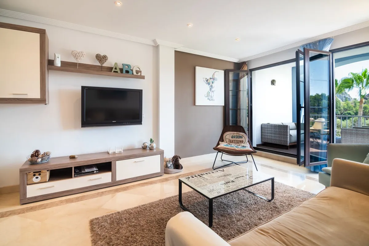 cf90c657-0c45-4bfe-ba6a-aa2fc581153f