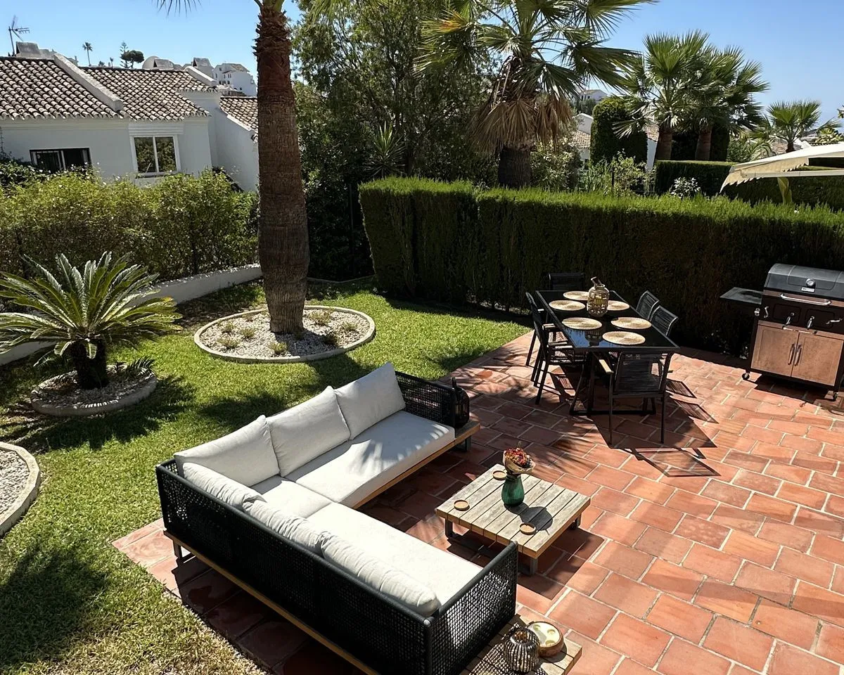 2ae50617-c4c8-4a86-8e07-58baf6e52003