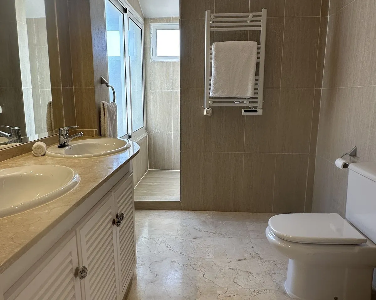 5d4e8c41-082b-4f1a-9fbd-5134464ea576