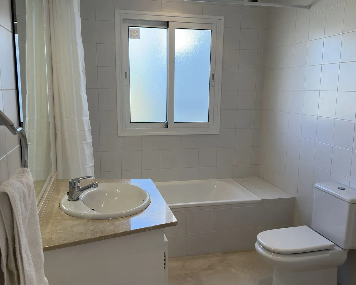 99c0d373-5ce2-45b6-9a2d-b3b8b548df9e