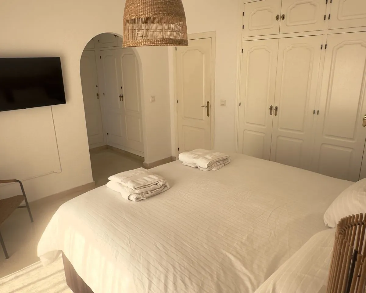 d725848e-9a16-43ad-ad22-87e71ad1b894