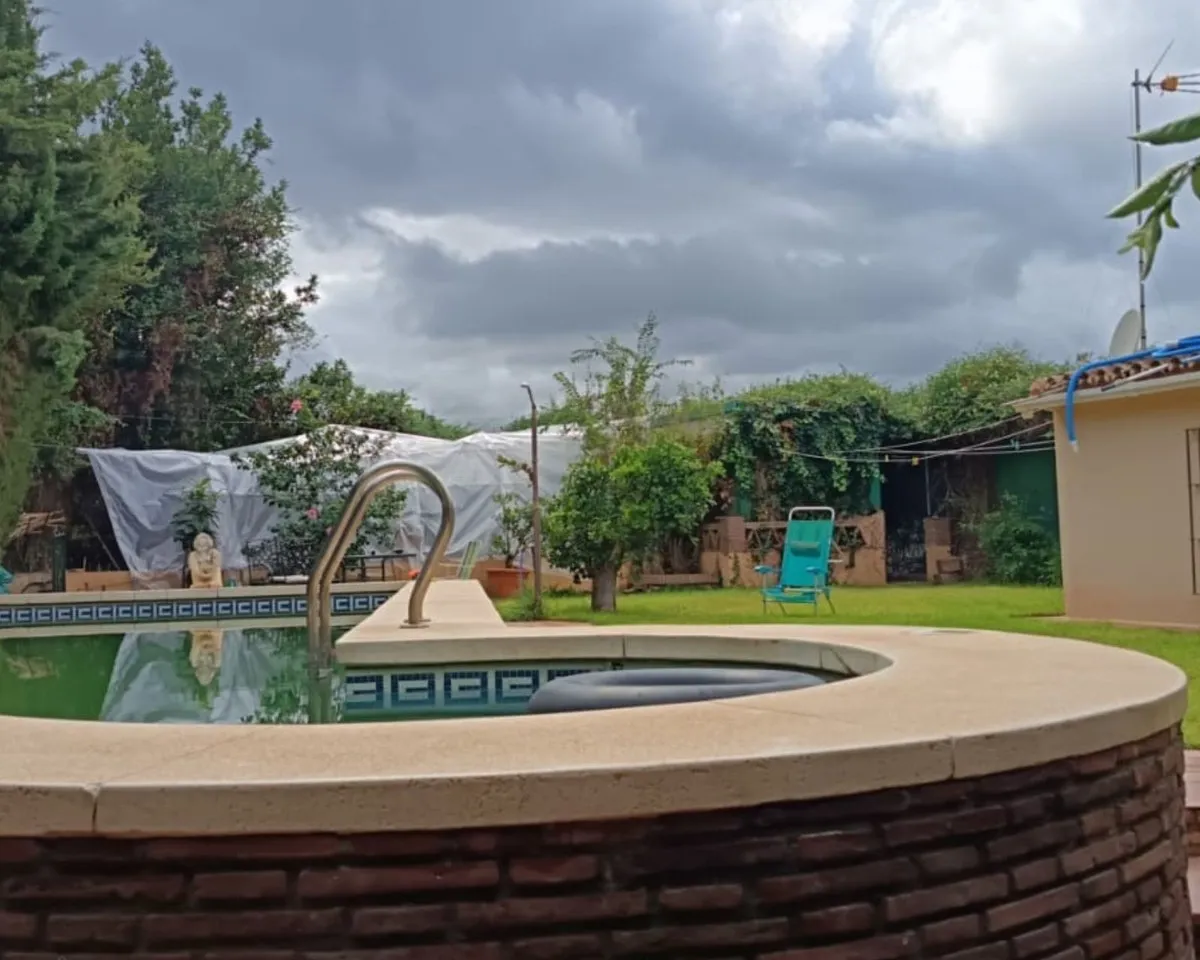 7098a744-4787-45b9-9dc4-edc7204aea86