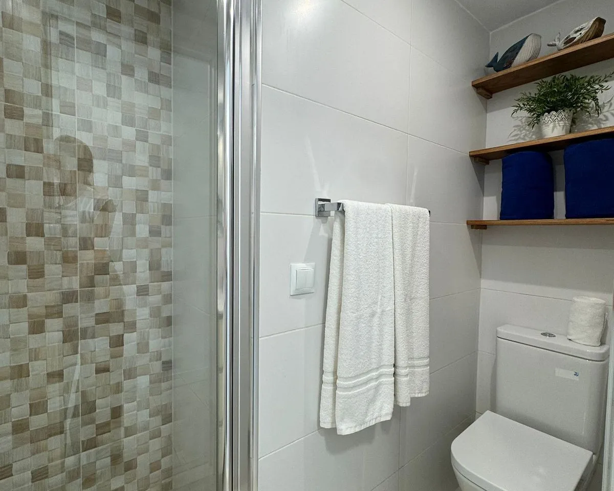 6493898b-d2c9-4d70-b15f-f110900050f0