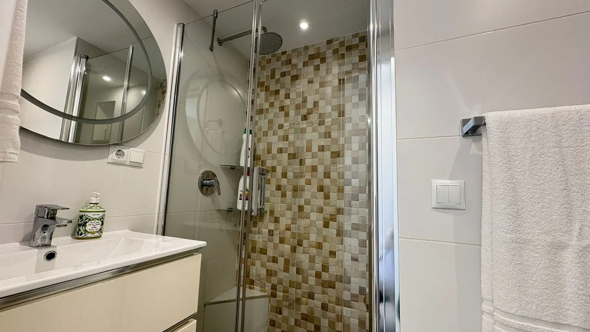 d5d18c53-d2da-4b73-9e52-49938bb1fe79