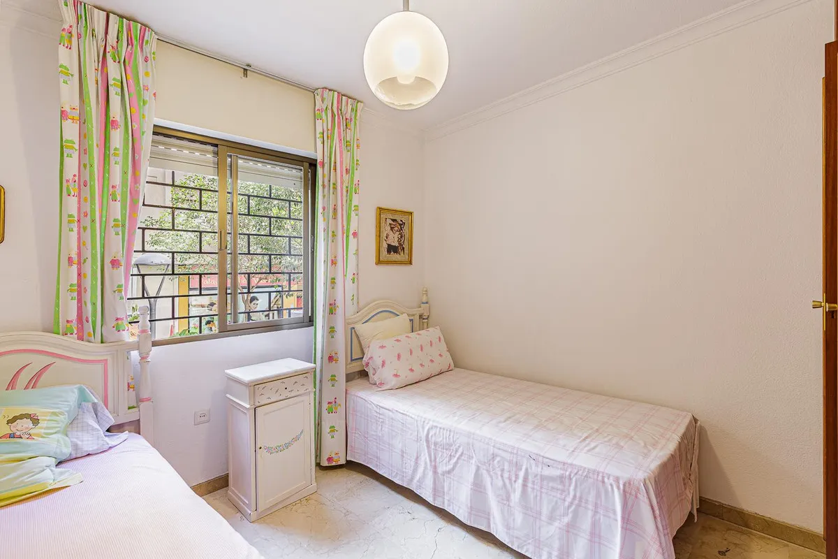 1099ef60-bb48-4423-88c4-f6fe3dd1dfd7