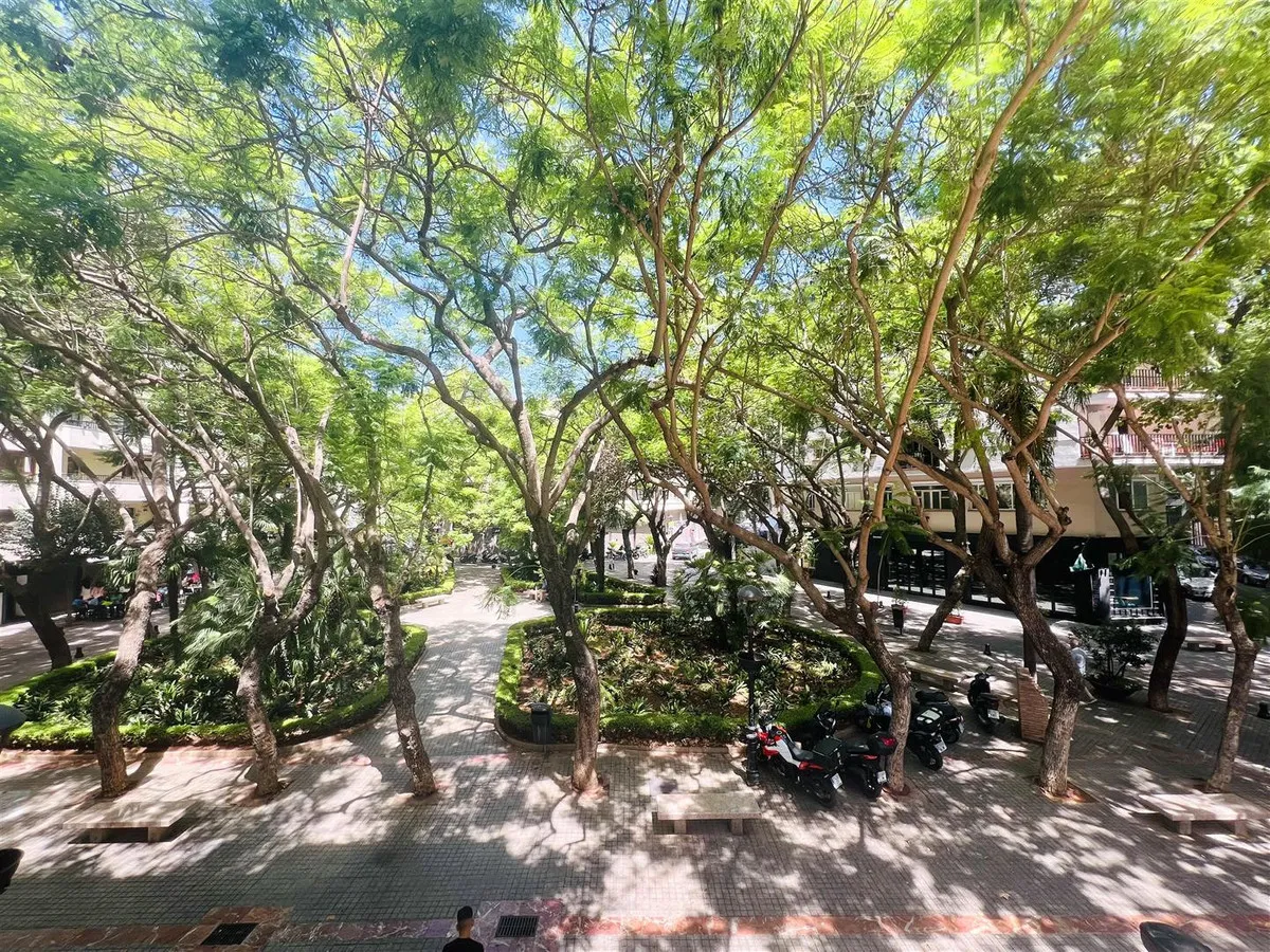 2f2f91b6-b5d6-4399-a737-d88acdcaf69e