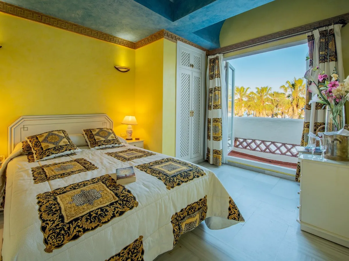 ba271d79-2cf6-4e9b-93c1-7593fa047ed8