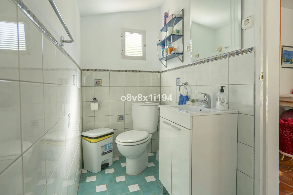 176ee13f-e3ec-468c-944e-e8b1d478a345