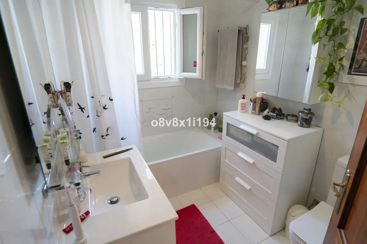 2239e7c0-a180-444f-b6be-f9943df6c787