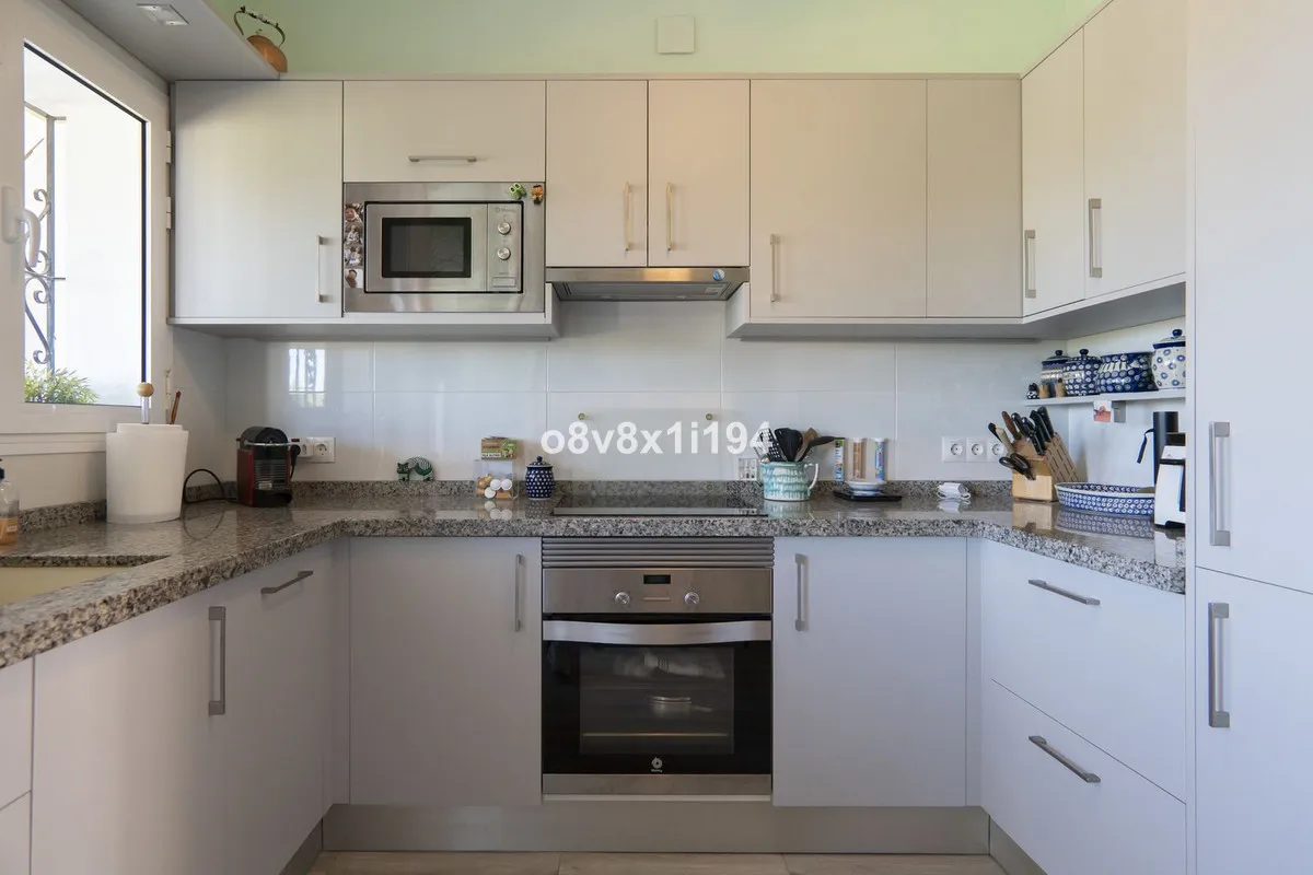 59ff520e-9ccb-4599-ba48-3c63f1e8a9c1