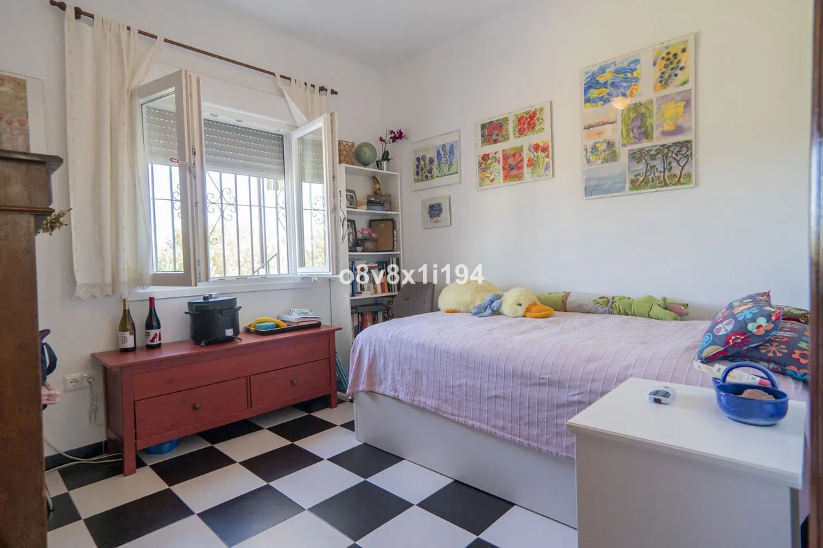 d5be922d-a9a0-4156-9e28-816d16104375