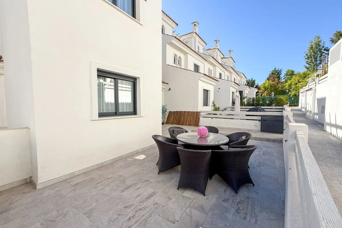 2b35e9f7-8aff-45f5-a3e8-e6640660358a