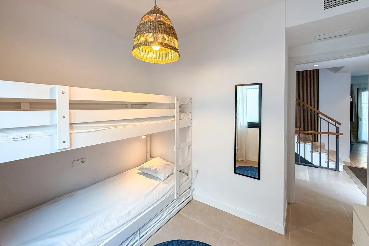 b31c9b2d-0708-4bfc-9488-b598fd80b3a9