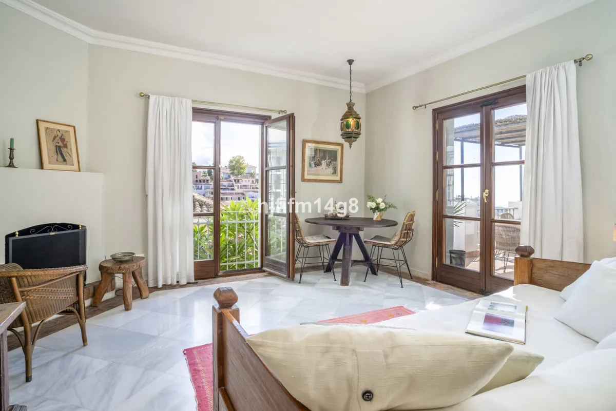 3fdcfcb1-7da6-46be-a8b3-91eb08e4d12e