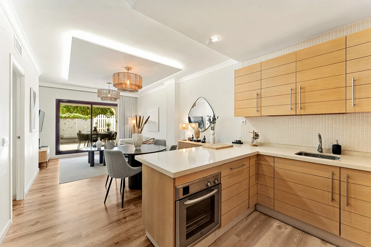 c17a716c-d76d-47d7-8de9-fd2e1cf6db4c