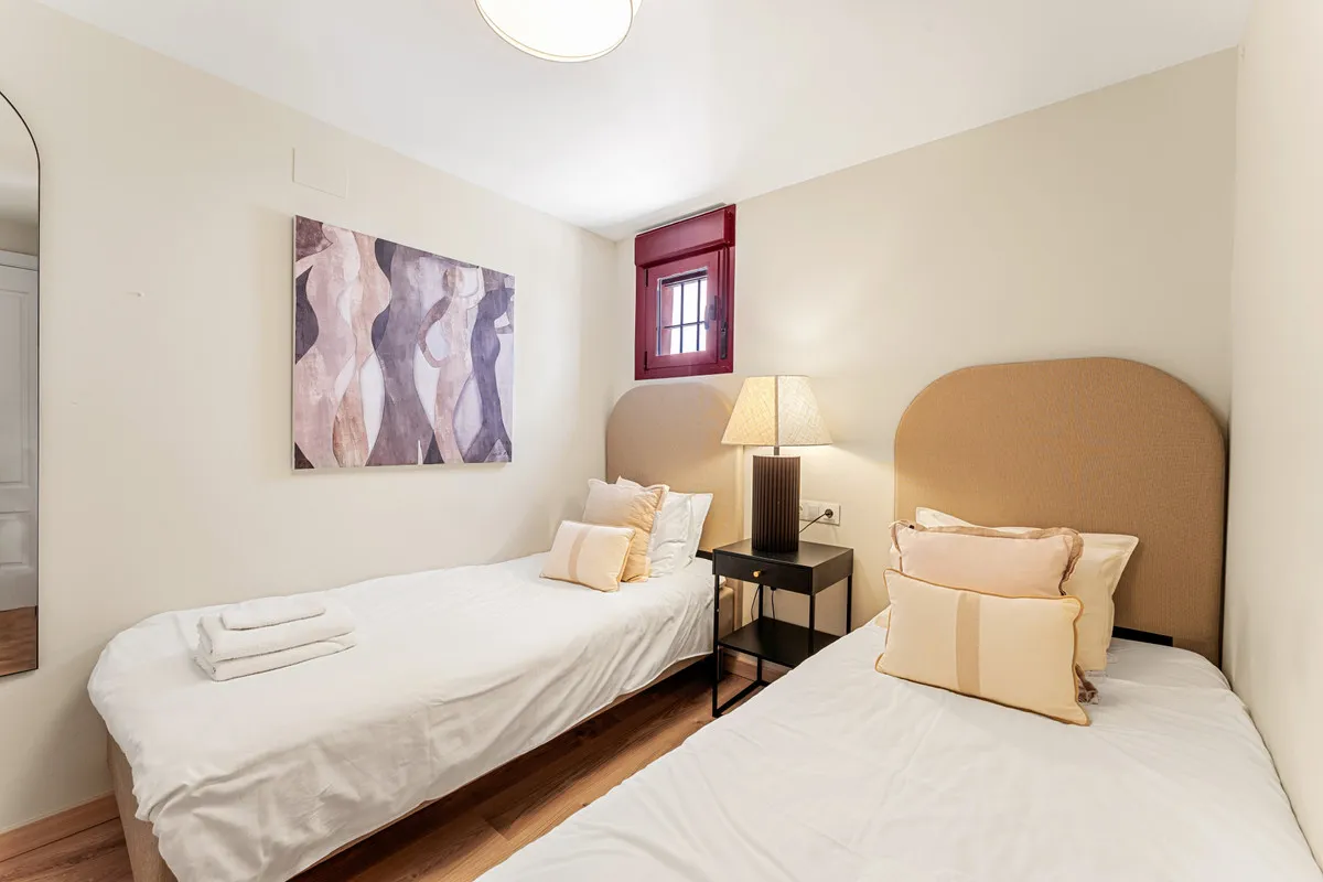 e906d0a8-2763-4e59-b64a-71aaa07511d7