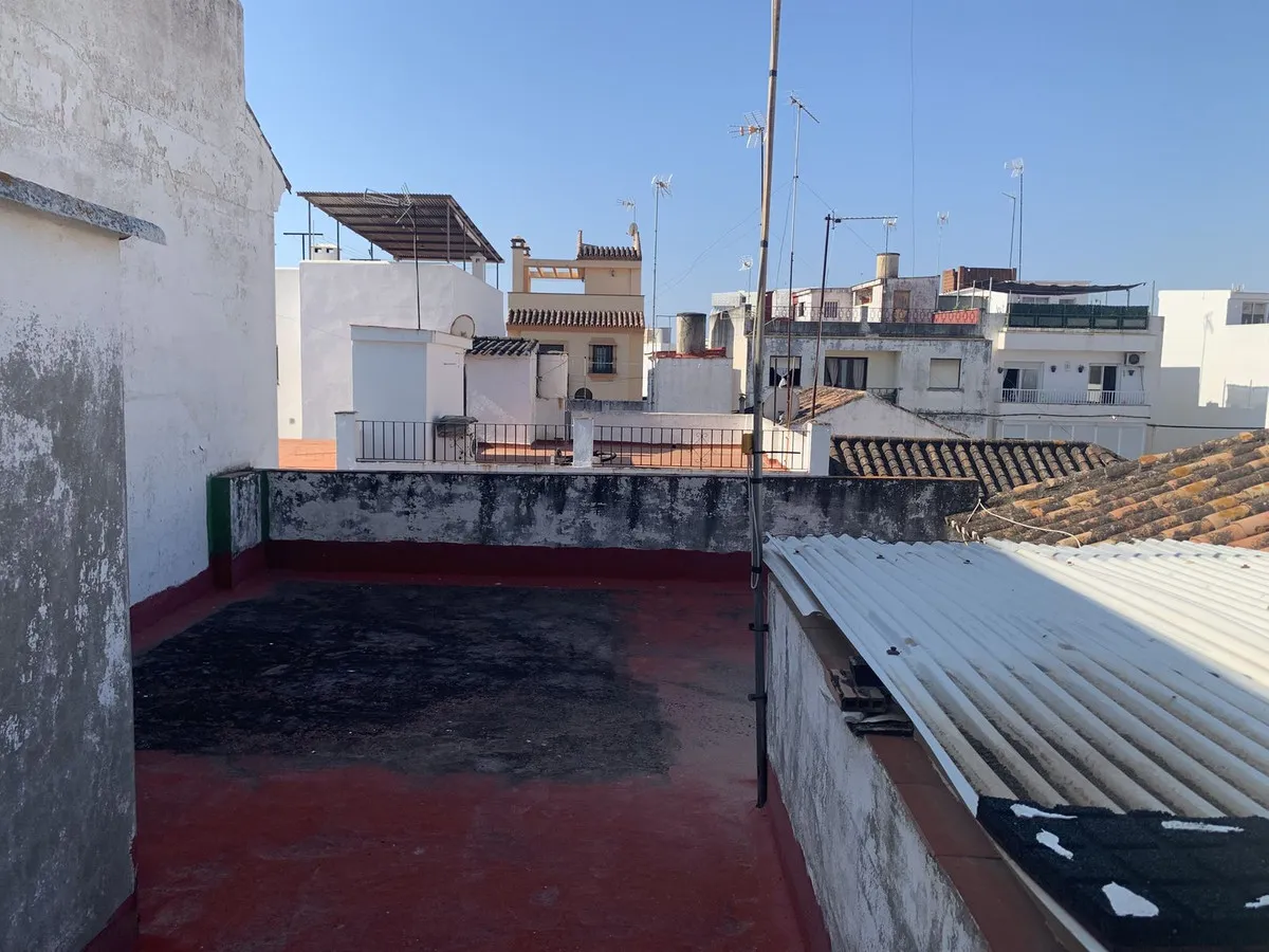 7c1731f5-cf3f-4d26-84d7-0c54111de8a7