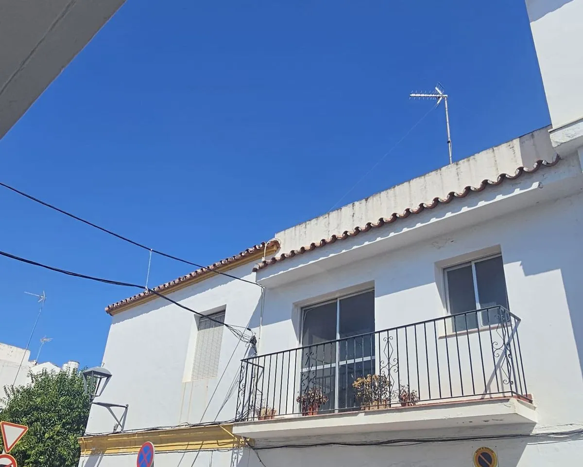 84e6ae5b-c925-4540-bcea-06c19965f73f