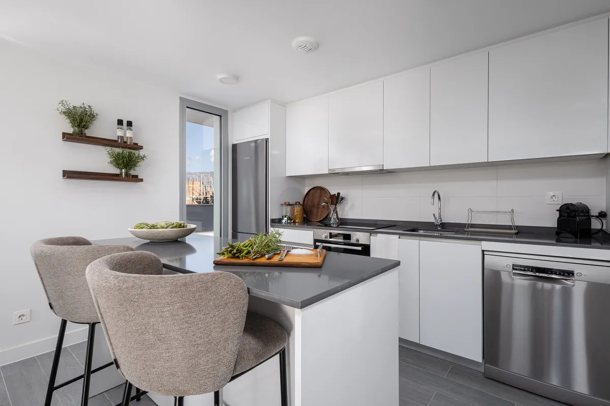 7ab70188-f219-4e9b-bcd9-704df389986b