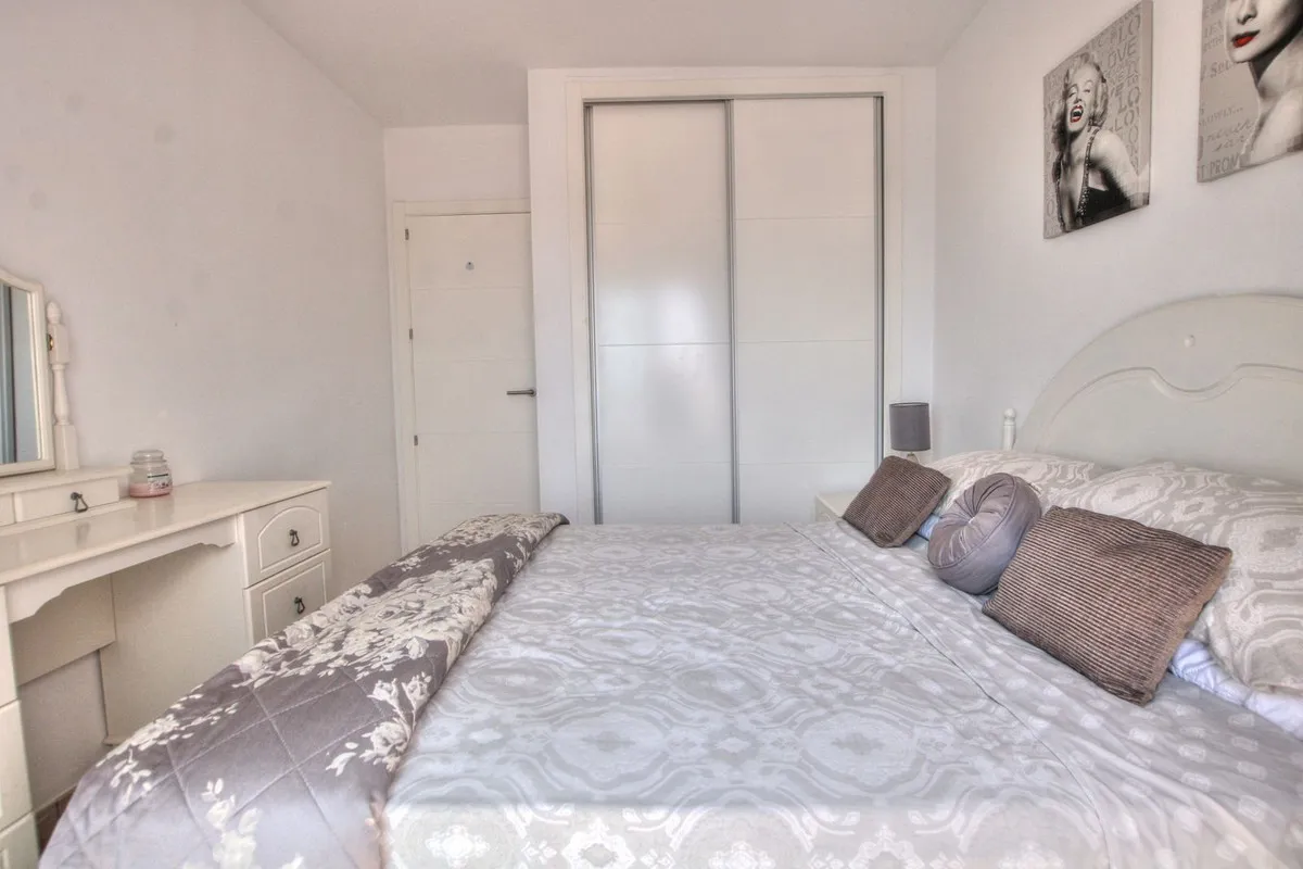 247c673a-5773-424a-8fc0-e86f86bf3c71