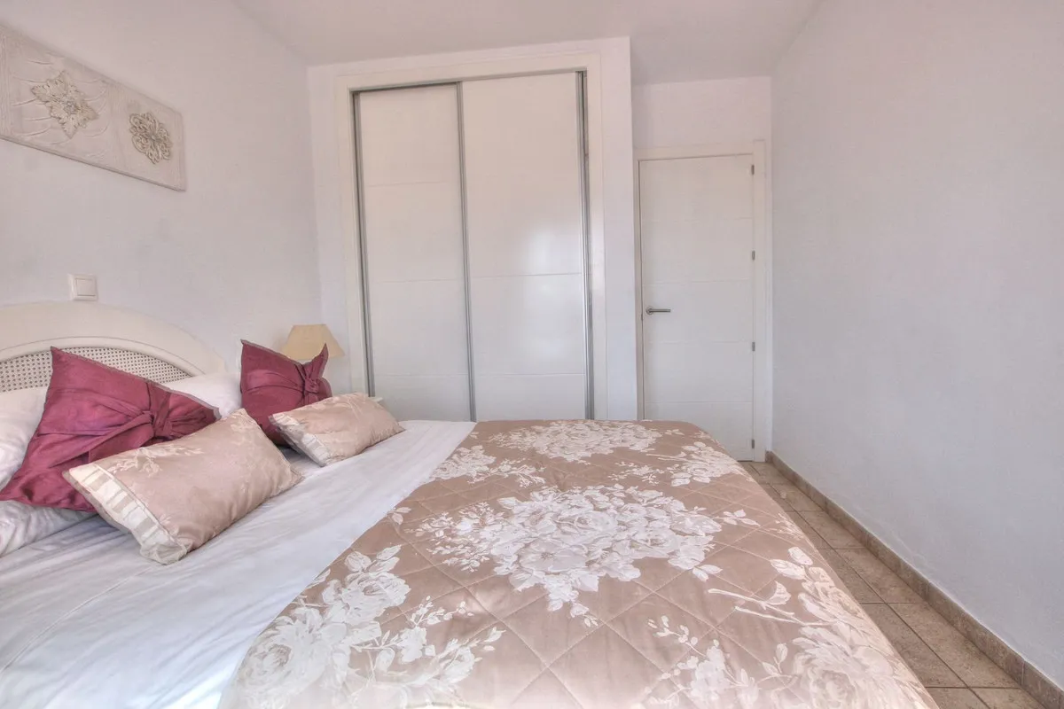 8e8d2763-e9ec-497d-8125-eaff63b2cc6e