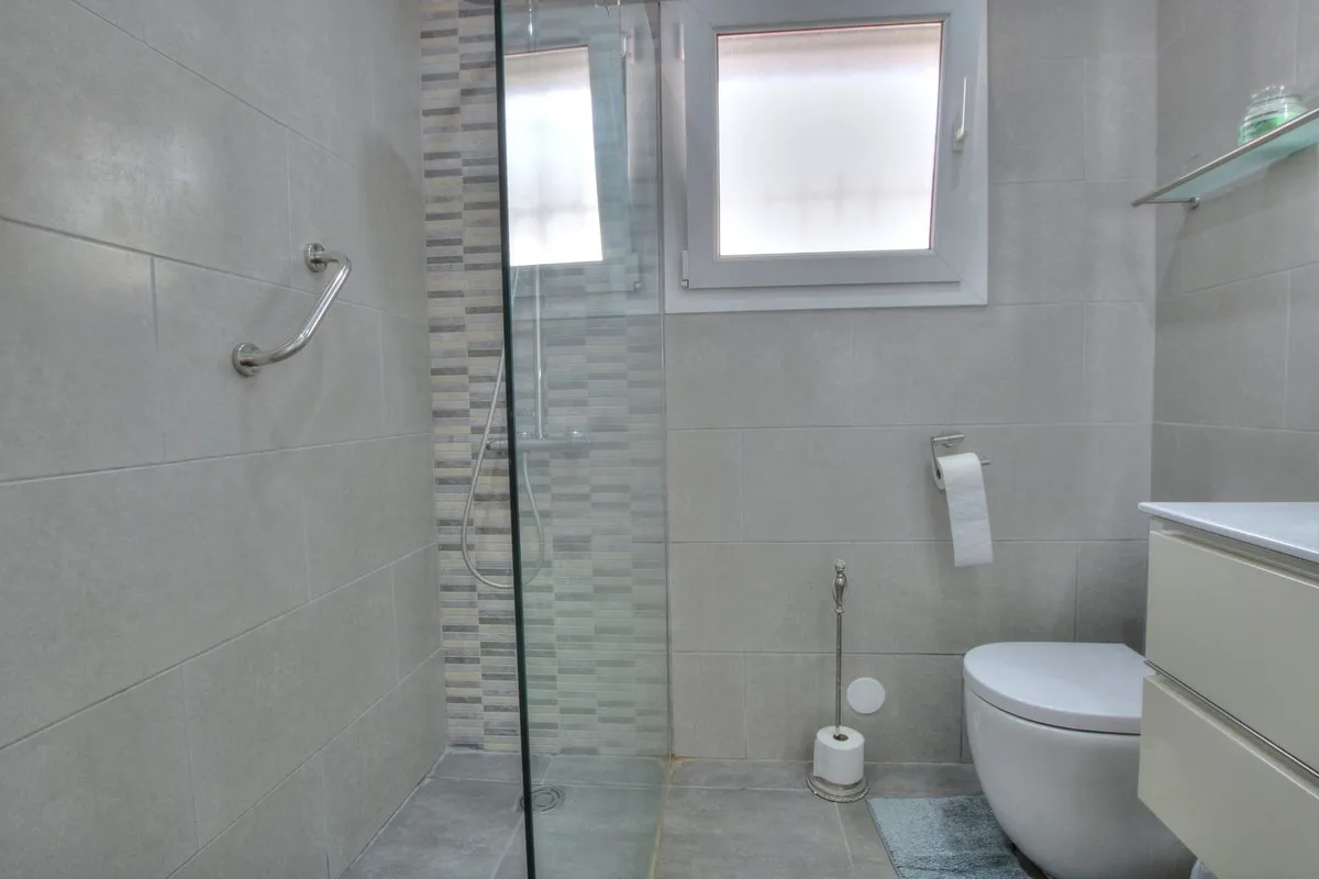 93921d23-c7a6-4c02-b6a1-da4e9d4d6ef5