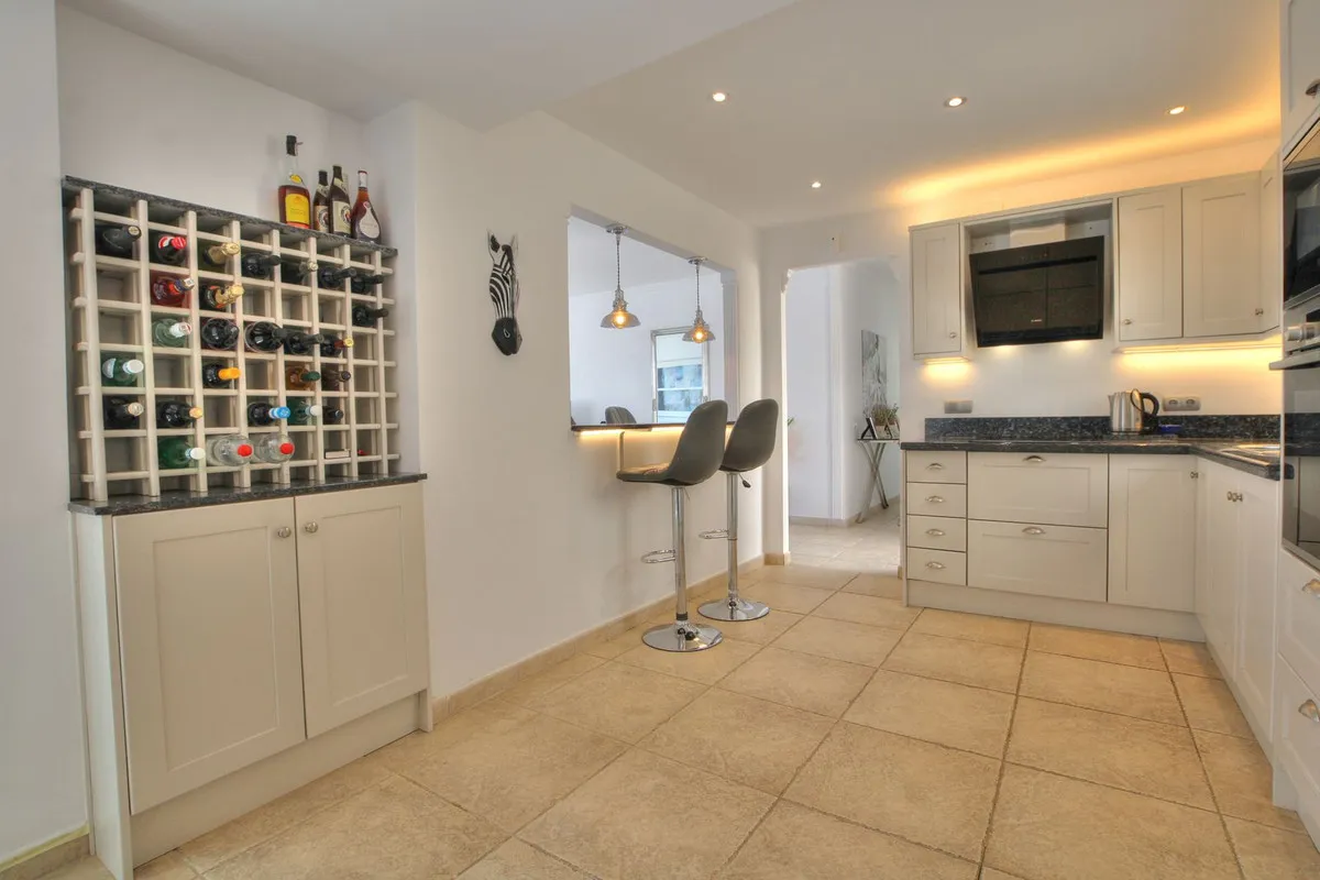 a7e41ec3-d1ff-440b-aead-7e239037ffb6