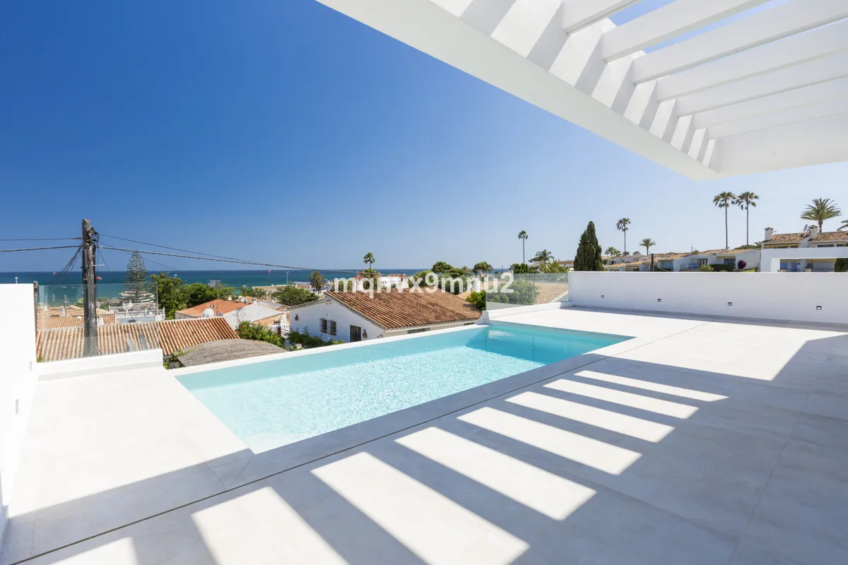 4a988b46-ba60-4d74-a323-1e360f6edb7d